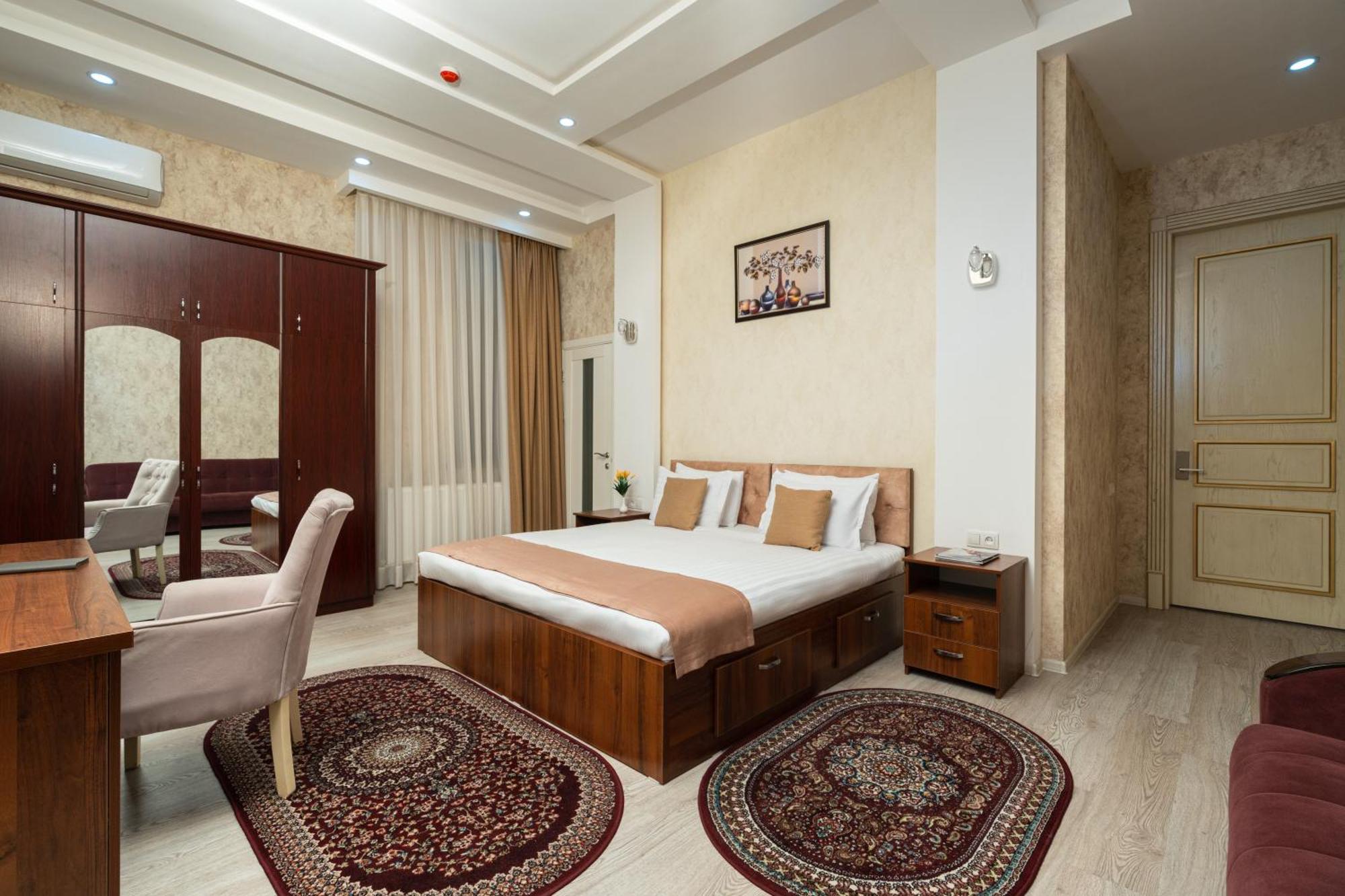 Shoxjahon Hotel - 600 Mbps Internet Tashkent Bagian luar foto